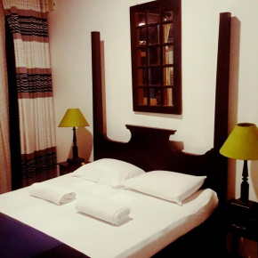 Отель Dhawalagiri Inn  Канди
